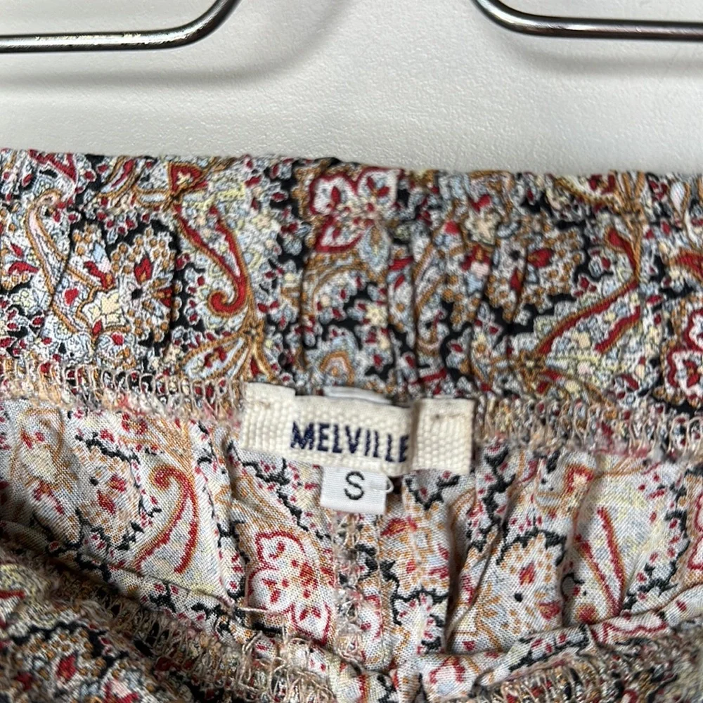 Brandy Melville Paisley Printed Lightweight Viscose Shorts - Picture 5 of 9